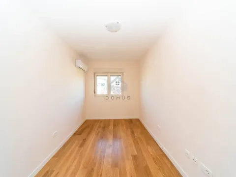 Izdavanje, dvosoban stan, 70m², Central Point, Podgorica - image 5