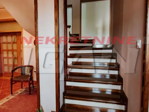 Sale, house, 242m², Arandjelovac, Srbija - image 12