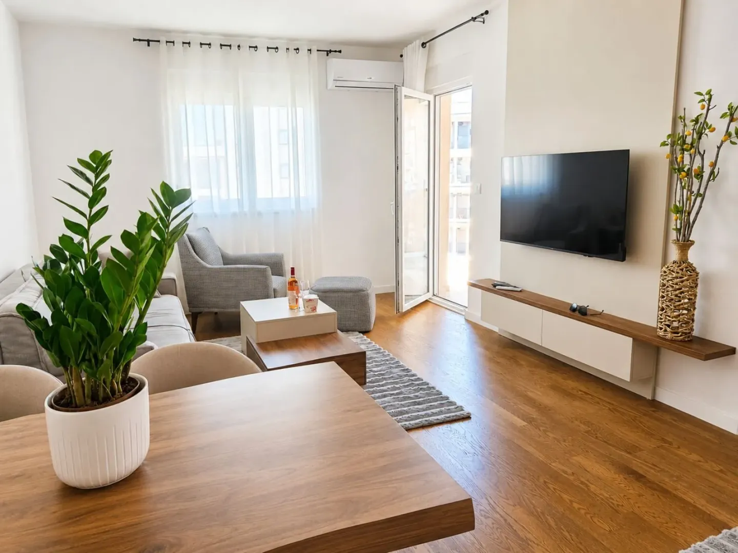 Rent, one bedroom apartment, 46m², Stari Aerodrom, Podgorica