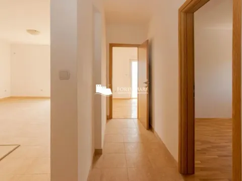 Sale, two bedroom apartment, 72m², Igalo-Petlja, Herceg Novi - image 2