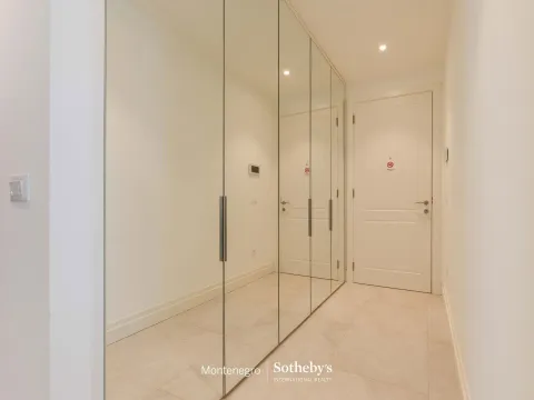 Sale, one bedroom apartment, 74m², Luštica Bay, Tivat - image 13