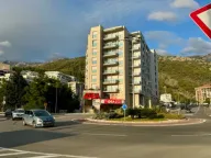Izdavanje, dvosoban stan, 82m², Bečići, Budva - image 13