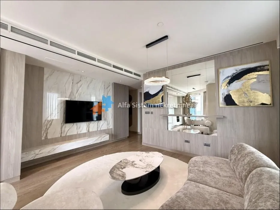 Izdavanje, dvosoban stan, 74m², Savski Venac, Beograd