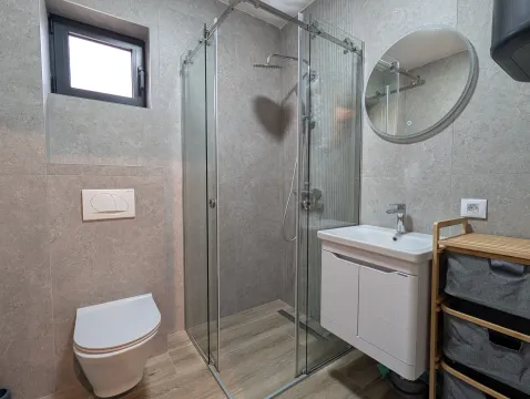Rent, three bedroom apartment, 58m², Bečići, Budva - image 20