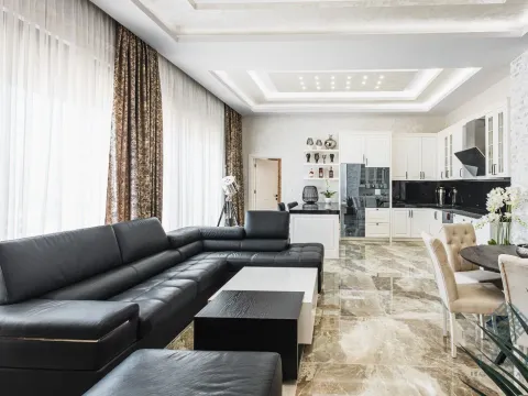 Prodaja, trosoban stan, 476m², Pinješ, Ulcinj - image 2