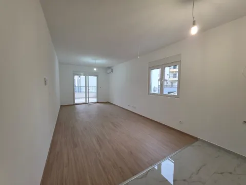 Sale, one bedroom apartment, 65m², Budva, Crna Gora - image 22