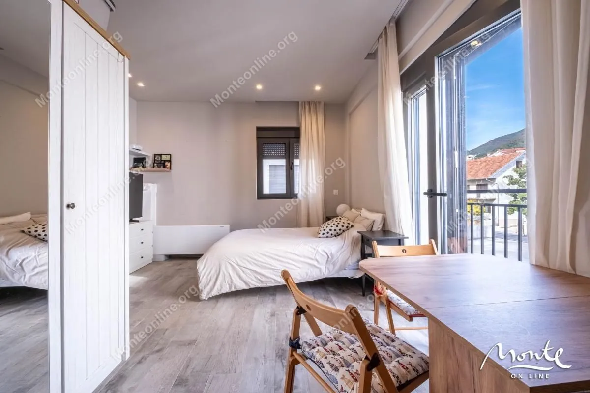 Sale, studio apartment, 24m², Tivat, Crna Gora