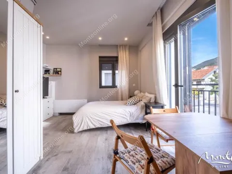 Sale, studio apartment, 24m², Tivat, Crna Gora - image 5