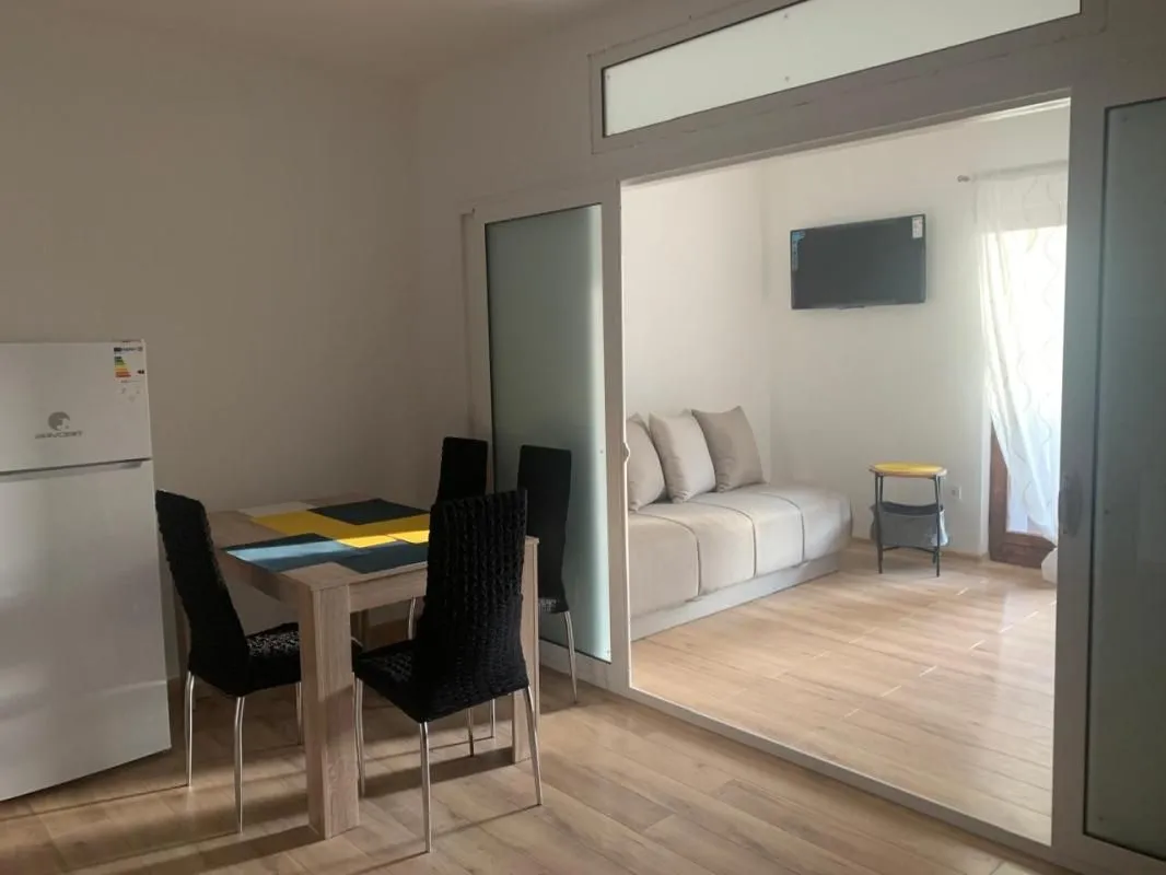 Rent, one bedroom apartment, 76m², Šušanj, Bar