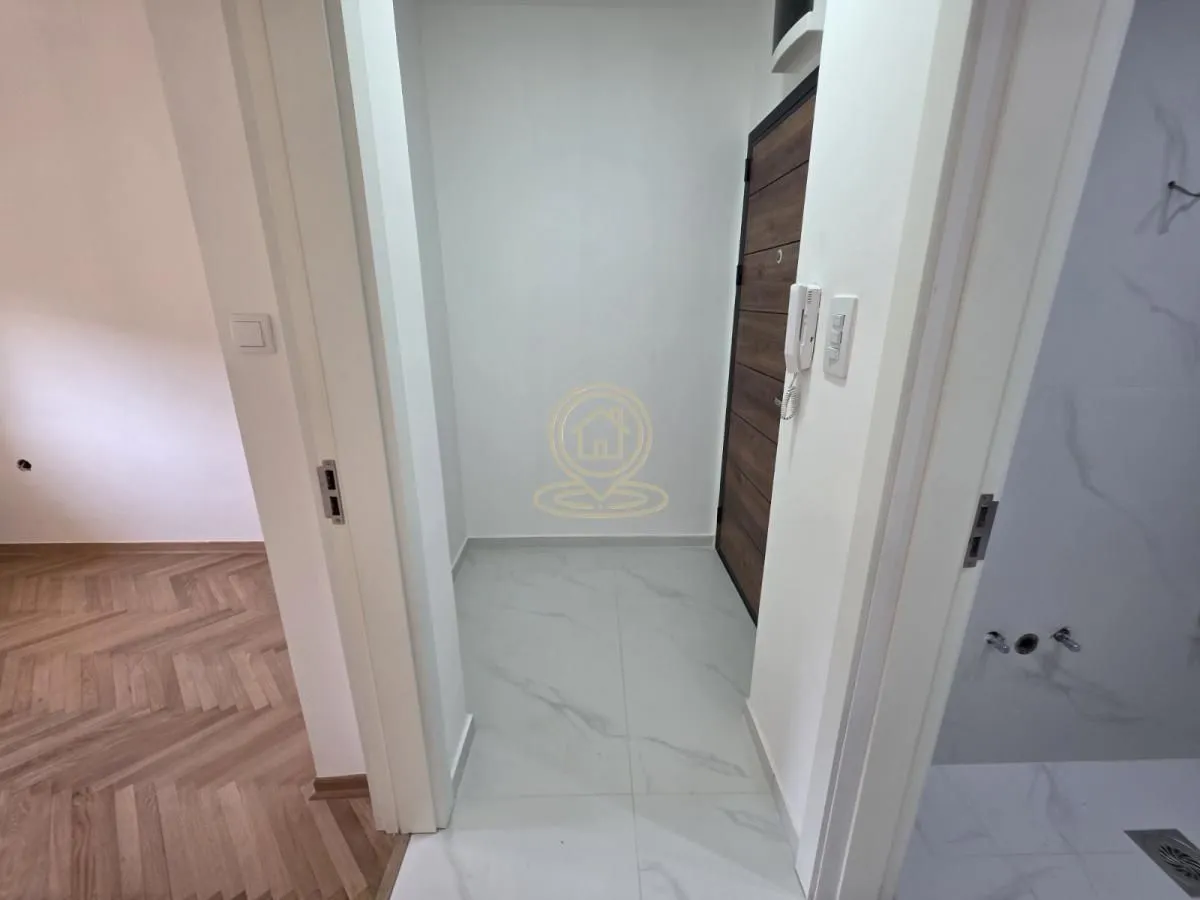 Prodaja, jednosoban stan, 40m², Sajmište, Novi Sad