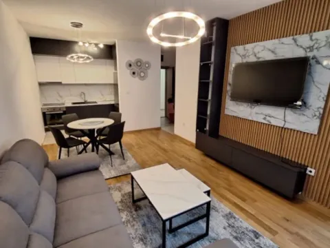 Izdavanje, jednosoban stan, 48m², New City, Podgorica