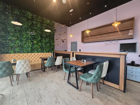 Poslovni prostor in Pobrežje