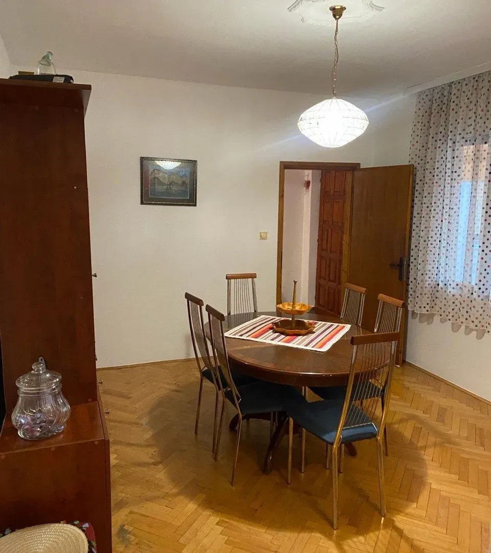 Rent, house, 106m², Pobrežje, Podgorica