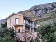 Prodaja, kuća, 235m², Reževići, Budva - image 1