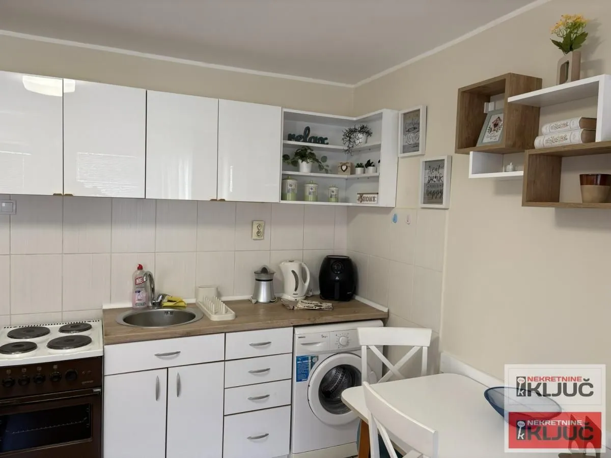 Izdavanje, jednosoban stan, 28m², Liman 3, Novi Sad Sve Podlokacije