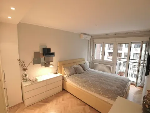 Sale, three bedroom apartment, 81m², Vračar Hram, Vračar Sve Podlokacije - image 4