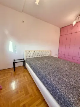 Rent, one bedroom apartment, 45m², Stari Aerodrom, Podgorica - image 8