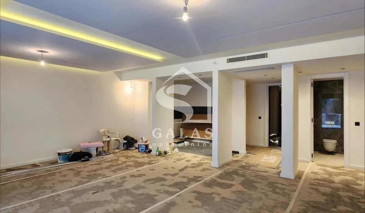 Prodaja, četvorosoban stan, 232m², Autokomanda, Voždovac Sve Podlokacije