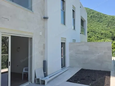 Sale, one bedroom apartment, 55m², Stoliv, Kotor - image 16