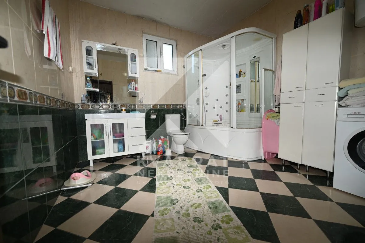 Prodaja, kuća, 250m², Donja Gorica, Podgorica