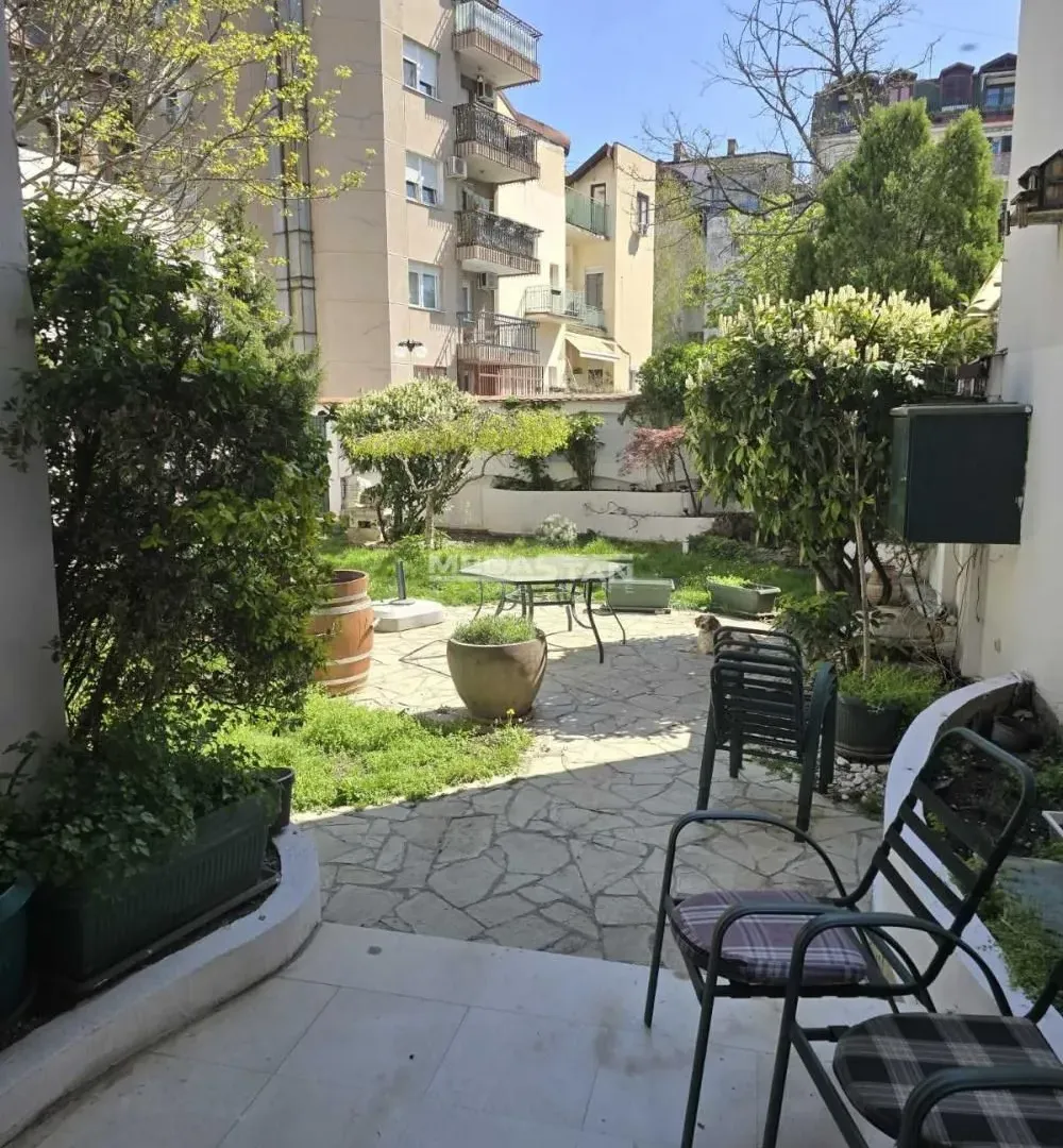 Sale, house, 815m², Vračar Sve Podlokacije, Beograd