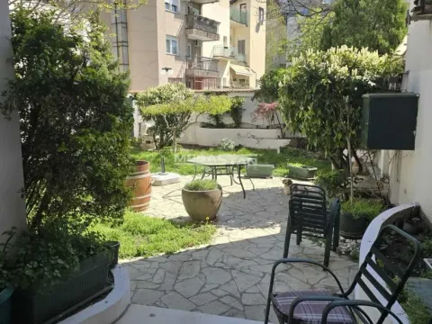Sale, house, 815m², Vračar Sve Podlokacije, Beograd - image 19