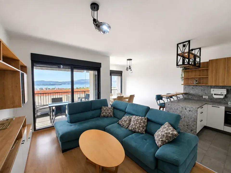 Sale, two bedroom apartment, 80m², Tivat, Crna Gora