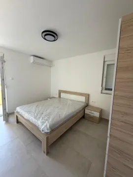 Rent, one bedroom apartment, 45m², Bogišići, Tivat - image 11