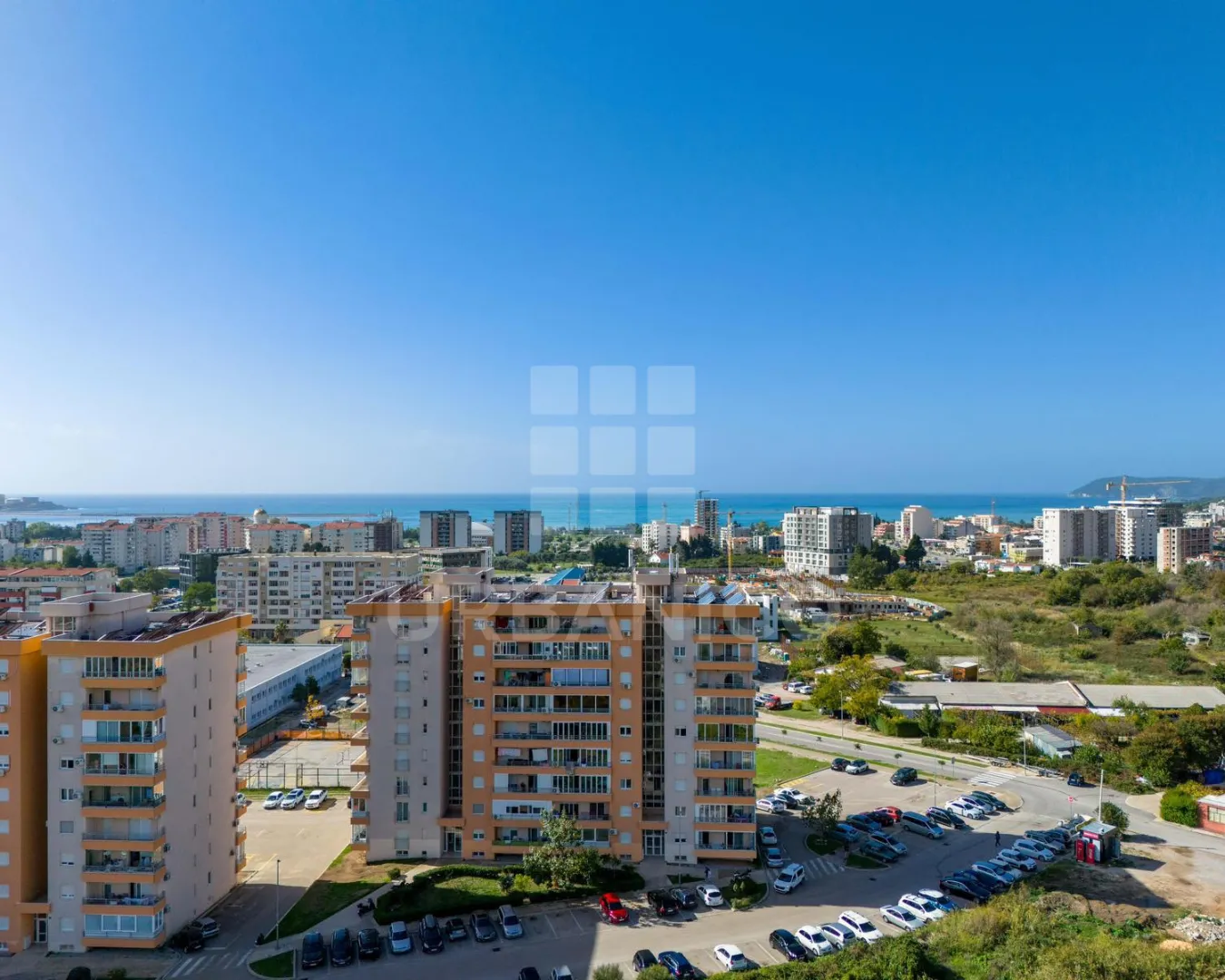 Sale, two bedroom apartment, 69m², Centar, Bar