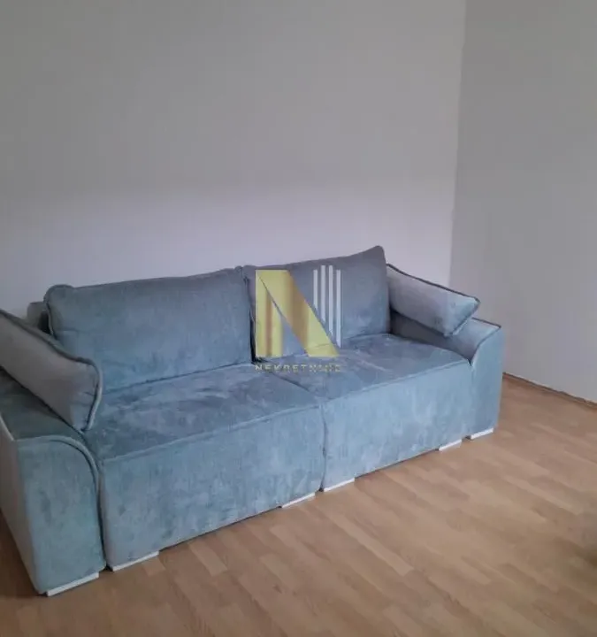 Izdavanje, poslovni prostor, 35m², Centar, Novi Sad