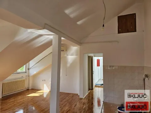 Prodaja, jednosoban stan, 37m², Detelinara, Novi Sad Sve Podlokacije - image 4