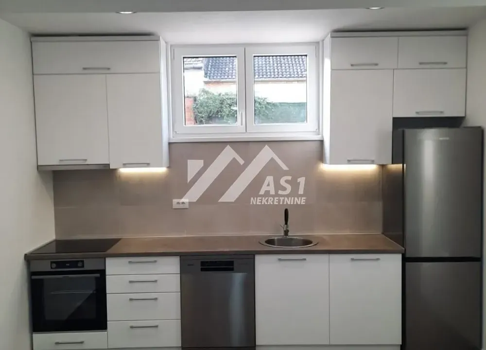 Izdavanje, trosoban stan, 65m², Telep, Novi Sad Sve Podlokacije