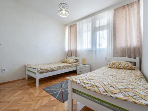 Izdavanje, dvosoban stan, 74m², Stara Varoš, Podgorica - image 9