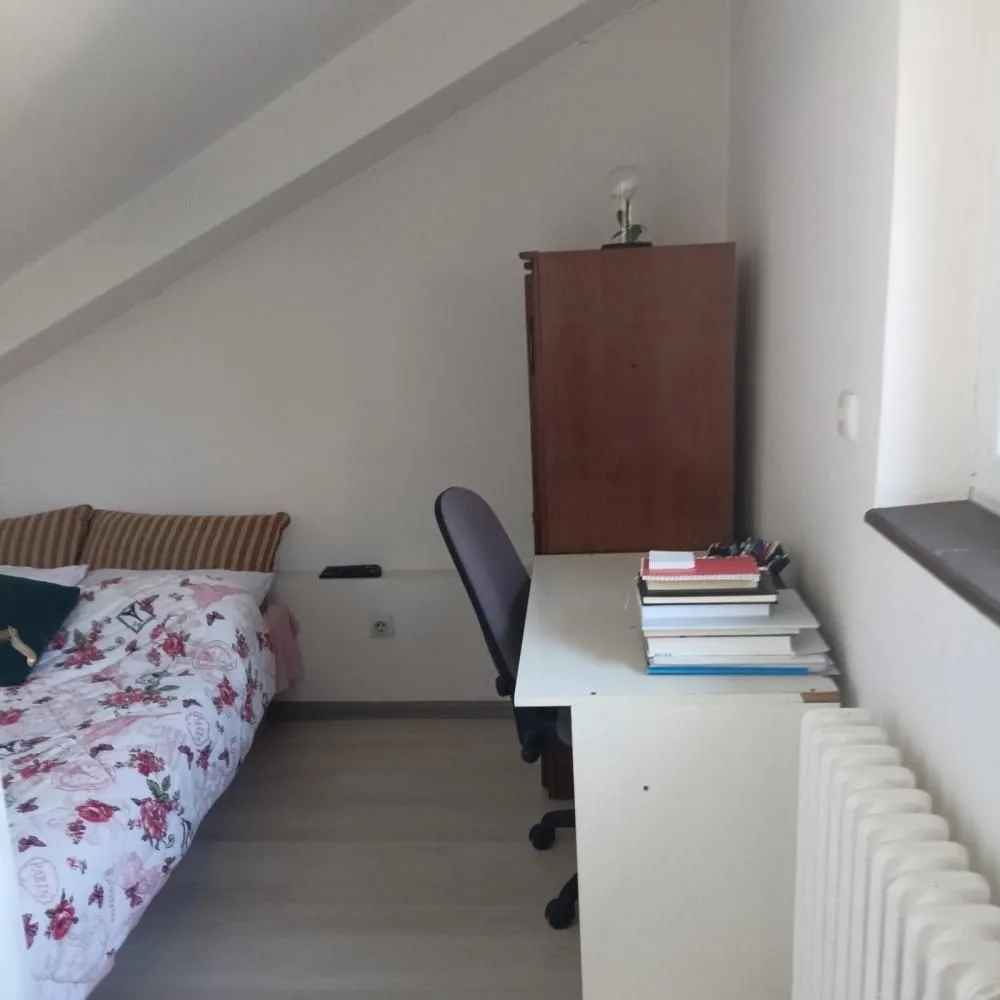Izdavanje, četvorosoban stan, 85m², Kumodraž 1, Kumodraž Sve Podlokacije