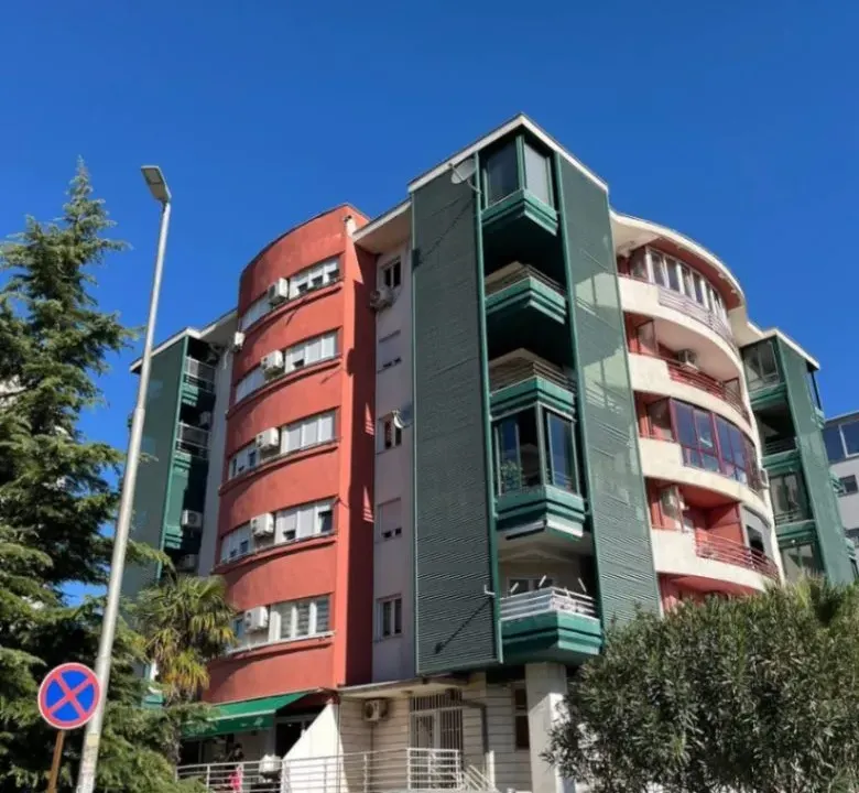 Izdavanje, jednosoban stan, 57m², Preko Morače, Podgorica
