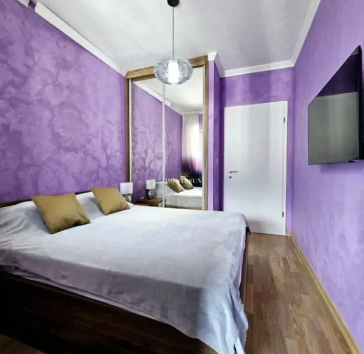 Izdavanje, jednosoban stan, 52m², Budva, Crna Gora