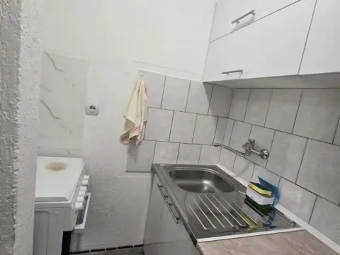 Izdavanje, dvosoban stan, 49m², Podbara, Novi Sad Sve Podlokacije - image 6