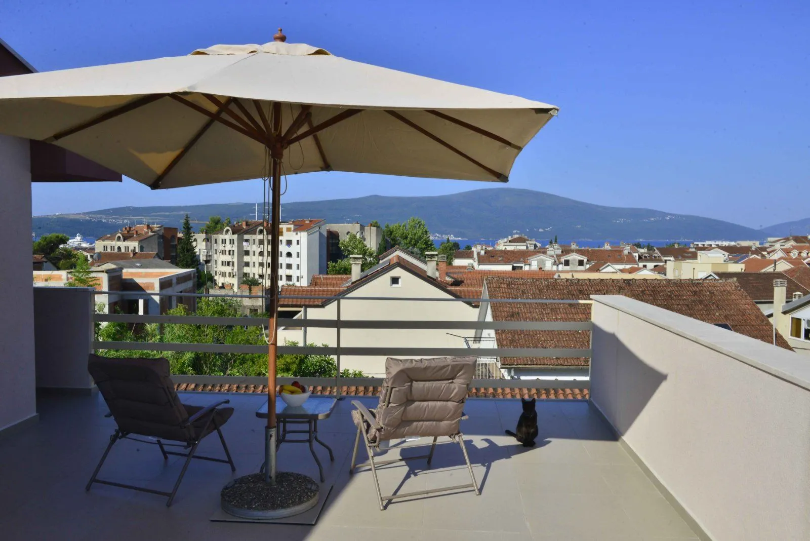 Izdavanje, jednosoban stan, 50m², Seljanovo, Tivat