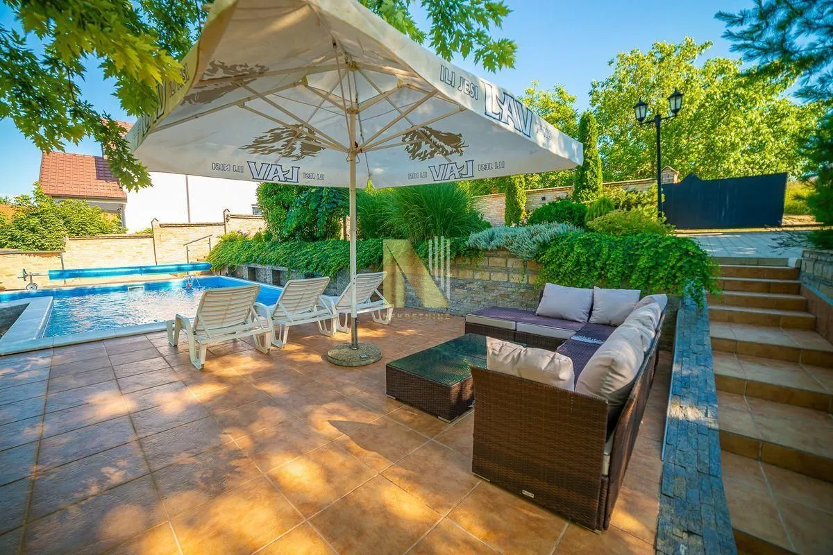 Sale, house, 140m², Beočin, Srbija