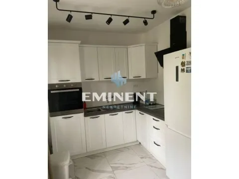 Izdavanje, jednosoban stan, 35m2, Šumice, Beograd