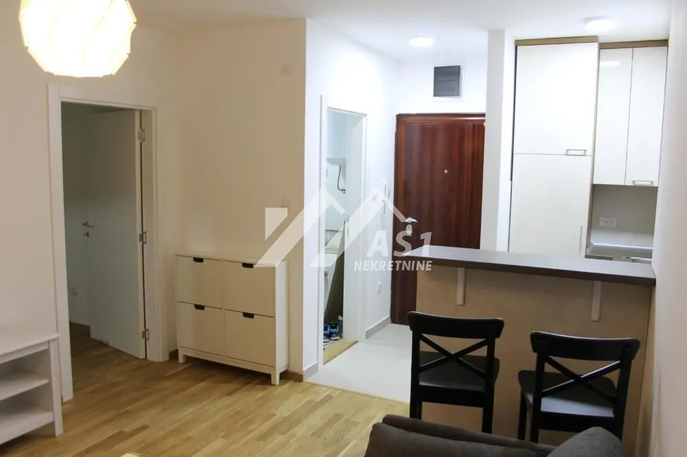 Rent, one bedroom apartment, 33m², Sajam, Novi Sad Sve Podlokacije