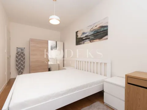 Izdavanje, jednosoban stan, 42m², Central Point, Podgorica - image 8