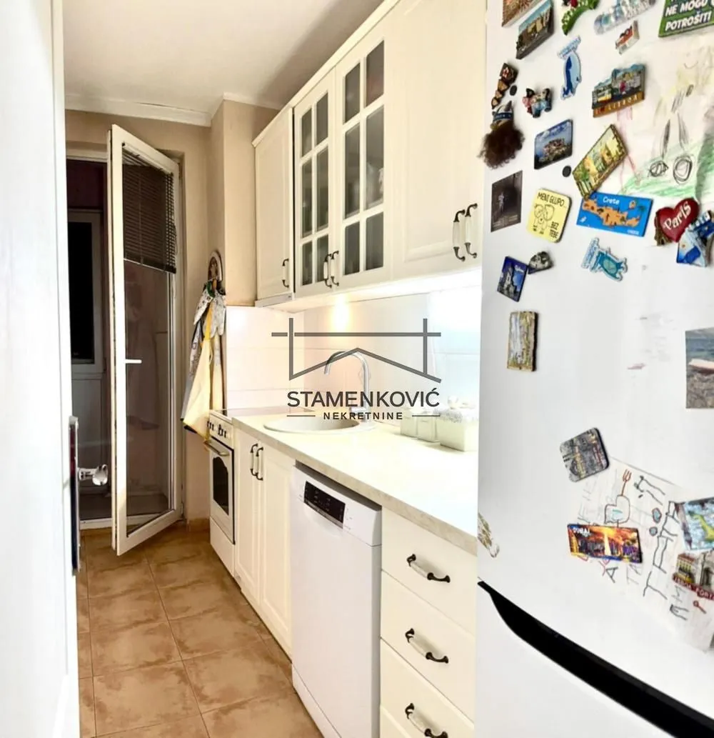 Prodaja, trosoban stan, 70m², Rotkvarija, Novi Sad Sve Podlokacije