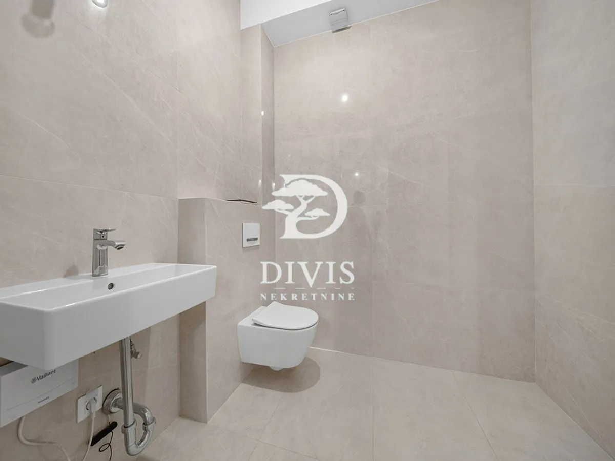 Sale, four bedroom apartment, 132m², Vračar Hram, Vračar Sve Podlokacije