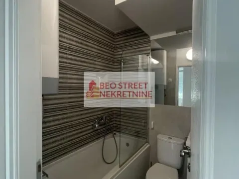 Izdavanje, četvorosoban stan, 89m², Beograd, Srbija - image 23