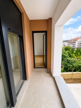Prodaja, jednosoban stan, 46m², Momišići, Podgorica - image 5