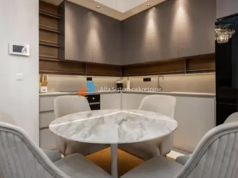 Izdavanje, trosoban stan, 120m², Savski Venac, Beograd - image 5