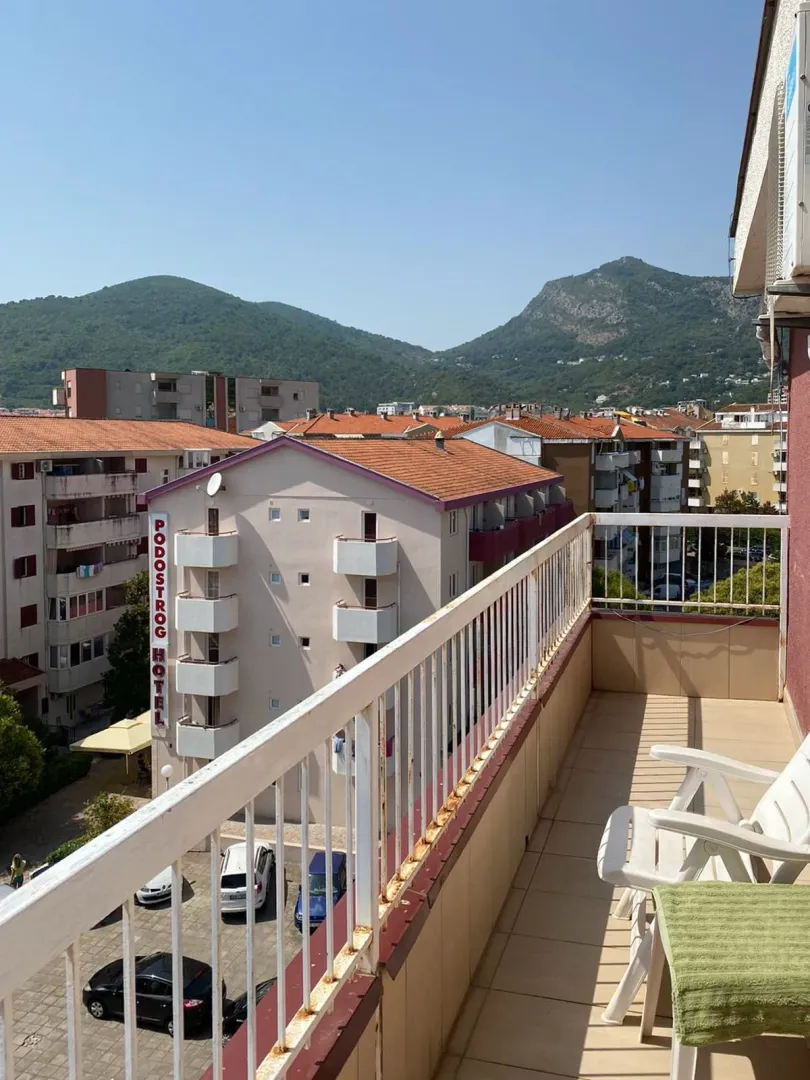 Rent, two bedroom apartment, 90m², Velji Vinogradi, Budva
