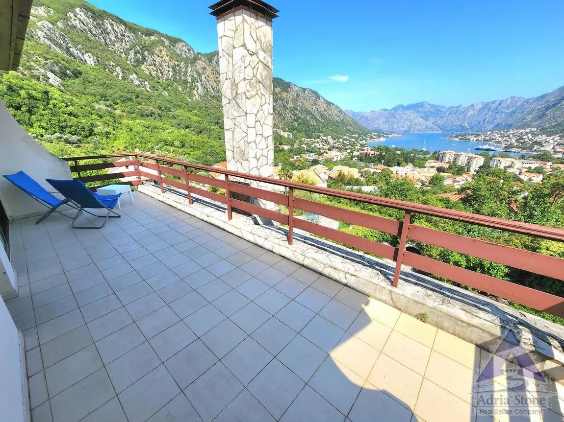 Prodaja, kuća, 1500m², Škaljari, Kotor