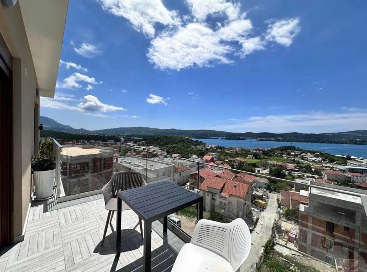 Prodaja, stan, 68m², Tivat, Crna Gora